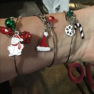 🆕3 holiday bracelets